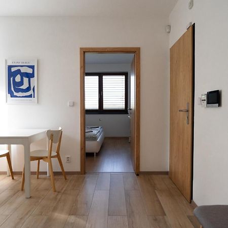 The Dante Villa Apartments Прага Экстерьер фото