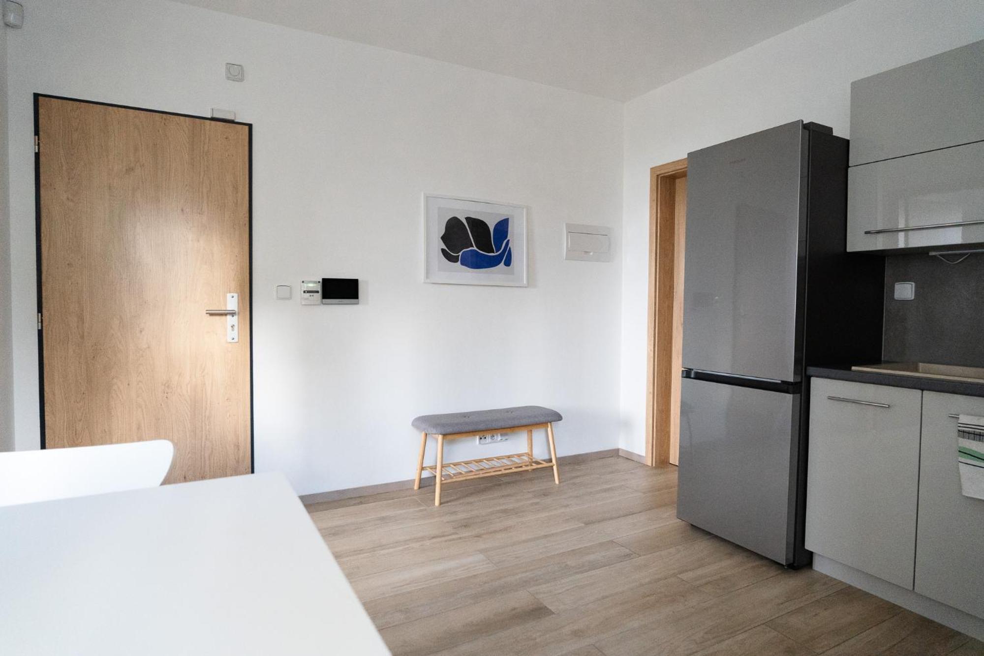 The Dante Villa Apartments Прага Экстерьер фото