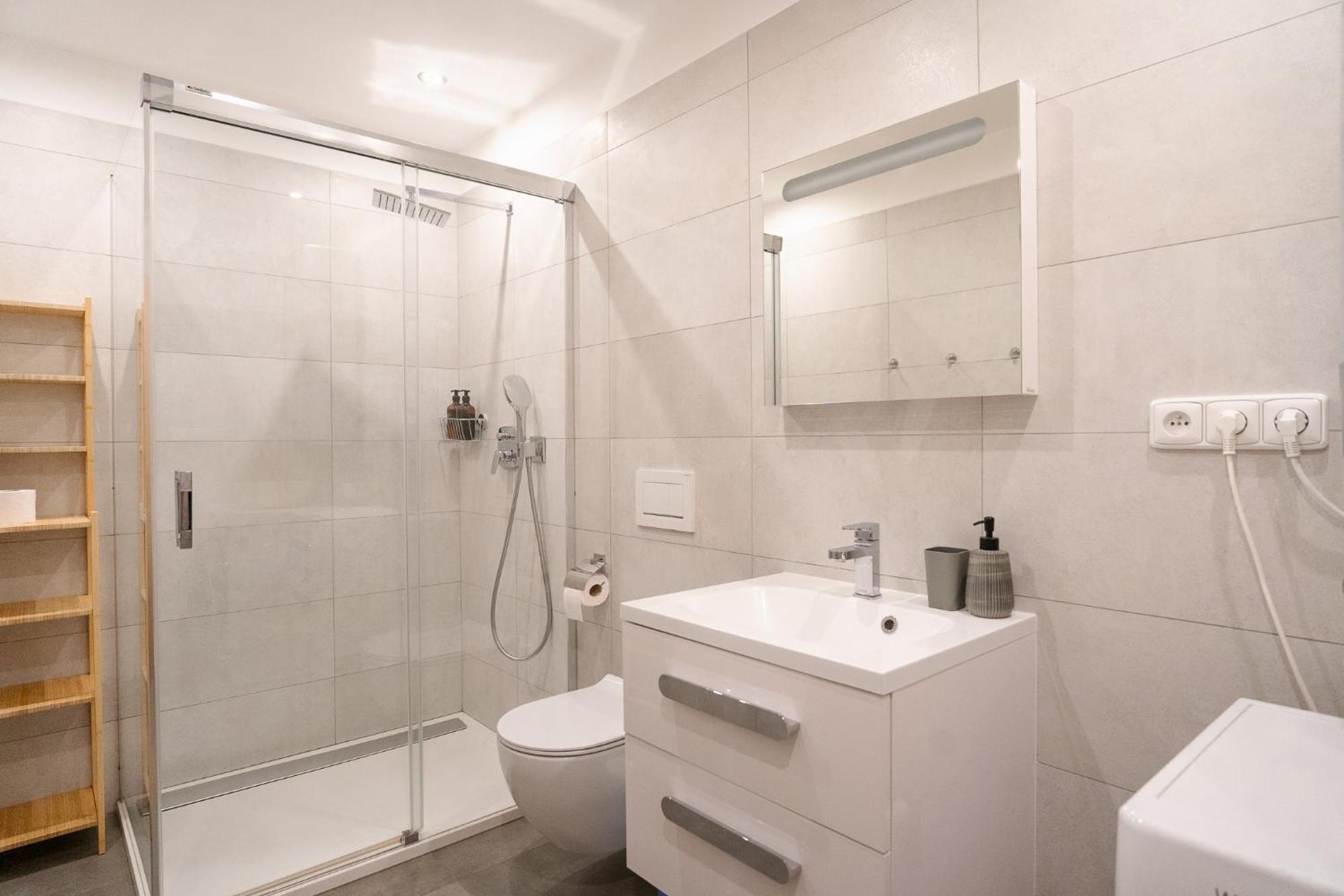 The Dante Villa Apartments Прага Экстерьер фото