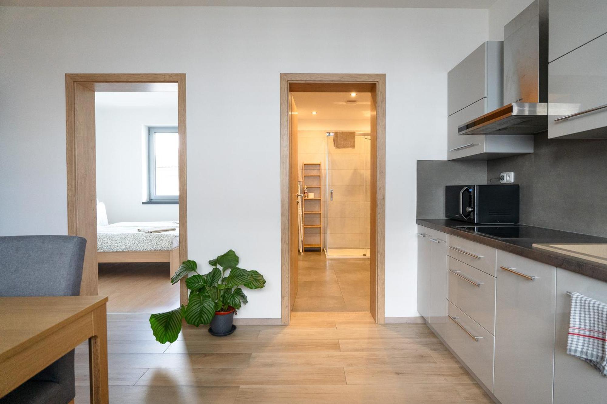 The Dante Villa Apartments Прага Экстерьер фото