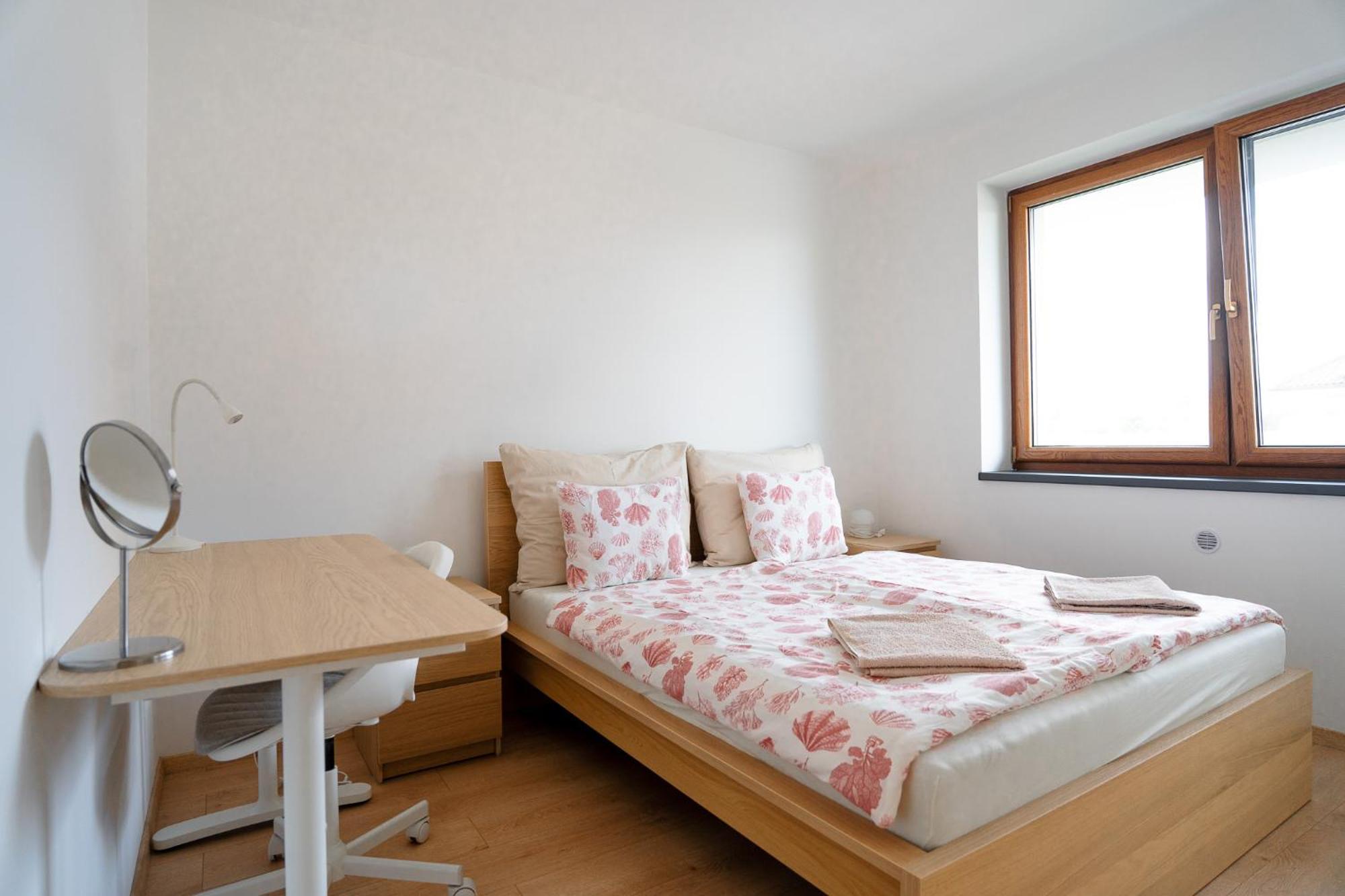 The Dante Villa Apartments Прага Экстерьер фото